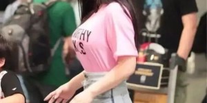 美女主持人冉莹颖：11年前嫁给邹市明生3个儿子，如今39岁很幸福