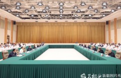 广东省党政代表团来疆考察对接对口支援与合作发展工作