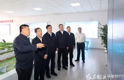 陈小江在塔城地区和兵团白杨市调研