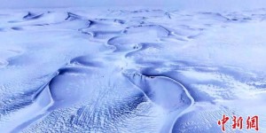 “死亡之海”变“雪海”，塔克拉玛干沙漠为何连年冬季迎降雪？