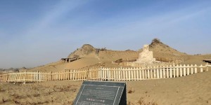 首届“尼雅论坛”倡议“户外活动零废弃”