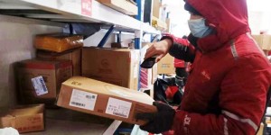 快递“小哥”李在帅：起早贪黑地“拼” “年味”也是奋斗的滋味