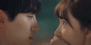 等了这么终于要开播了，就喜欢这种帅哥美女的合作……