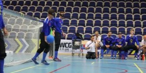 瑞典残疾运动机构利用VR头显体验视障踢球 虚拟现实触发同理心