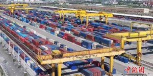 （砥砺奋进七十载 天山南北谱华章）“钢铁驼队”驰骋亚欧 新疆双枢纽赋能高水平开放