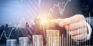 行业板块多数高开，数字货币板块异动拉升