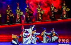 中外舞者共赴文化盛宴　第六届中国新疆国际民族舞蹈节开幕