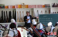 新疆非遗传承人：库姆孜是陪伴我50多年的朋友