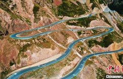 新疆独库公路库车段冬季“不打烊”