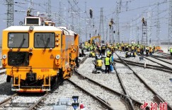 中国列车新年调图 第三条进出疆铁路运力提升一倍