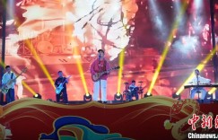 （新春见闻）新疆少年乐队以国风原创“唱响家乡”