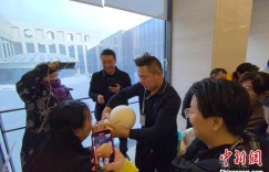 （走进中国乡村）天山北麓一片麦 收获三产“融合田”