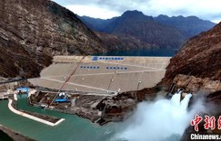 新疆阿尔塔什水利枢纽：保障春灌用水 护航能源供应