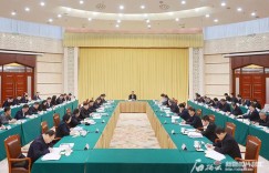 马兴瑞听取领衔督办人大代表建议办理情况汇报并与民营企业家交流