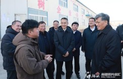 马兴瑞在喀什地区和克孜勒苏柯尔克孜自治州调研