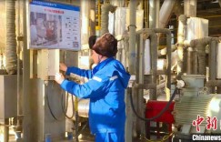 新疆唯一一家大颗粒尿素生产企业开工生产保春耕