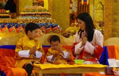 美女王后各个是学霸，难民出身变「阿拉伯的黛安娜」最传奇