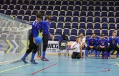 瑞典残疾运动机构利用VR头显体验视障踢球 虚拟现实触发同理心