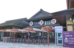 无锡历时5年斥巨资打造的灵山小镇 吃住行游购样样俱全