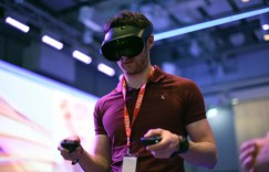 Quest Pro上手初体验：MR体验惊人，Touch Pro触觉升级